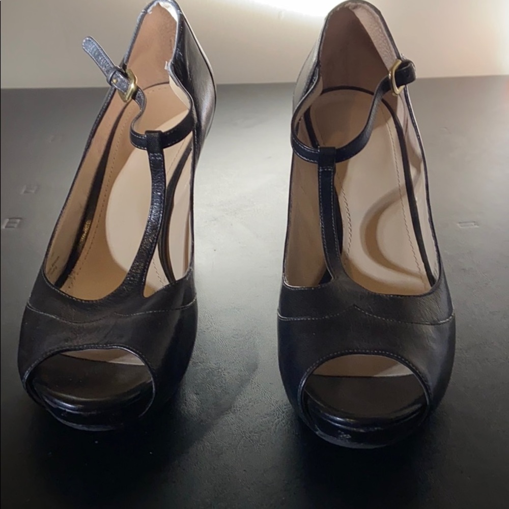 Really Cute Black Naturalizer Open Toe Heels